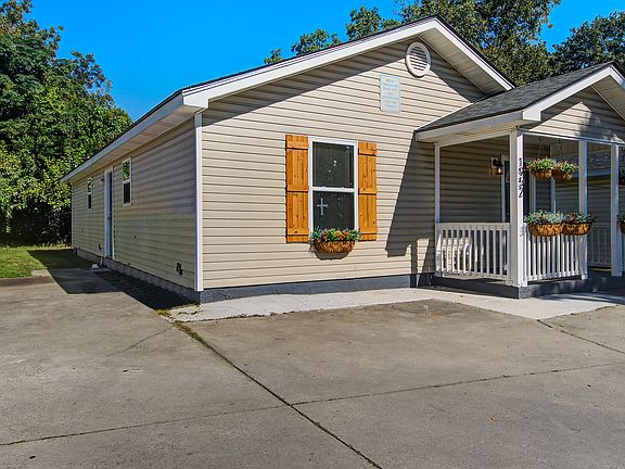 2nd image of 1952 Burton Ln