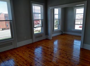 6 Hudson Ave, Troy, NY 12183