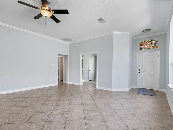 4th image of 32114 Annice Ln