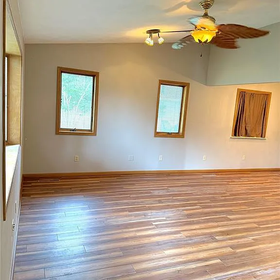 721 S Cherry St — Photo 4