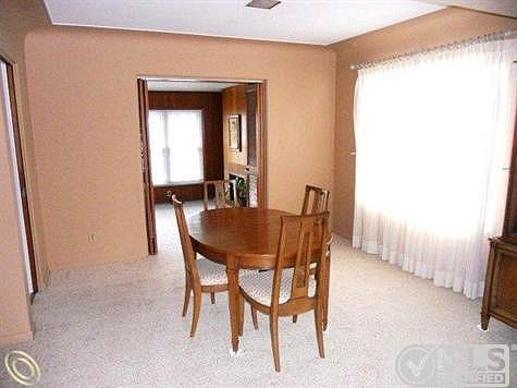Dining Room.JPG