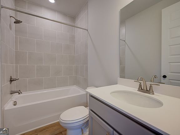 7th image of this home
