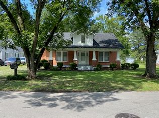 407 E 2nd St, Kenly, NC 27542