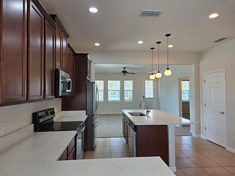 4772 Silver Birch Way — Photo 8