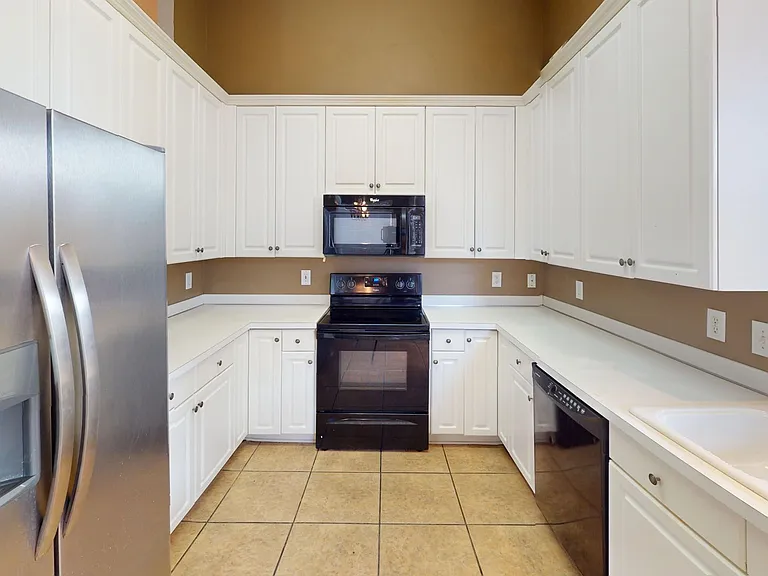 860 Autumn Ridge Rd — Photo 3