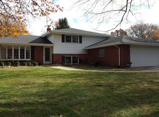 12911 S Forestview Rd, Palos Heights, IL 60463