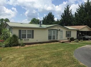 360 Ararat Longhill Rd, Pilot Mtn, NC 27041