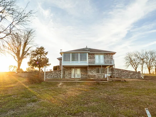 13865 E Highway 39, Stockton, MO 65785