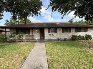 1030 Burkshire Dr, Corpus Christi, TX 78412