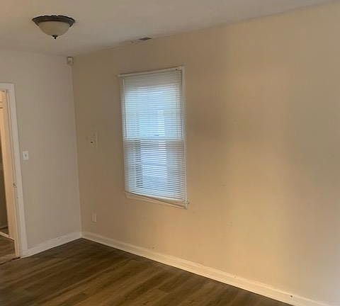 4th image of 1716 48th St