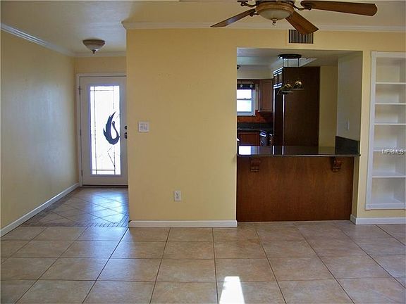 5th image of 1011 Cherry Hills Dr