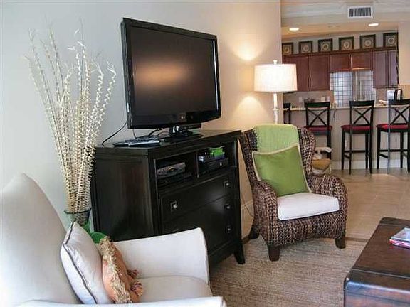 4th image of 10 Harbor Blvd Unit W622