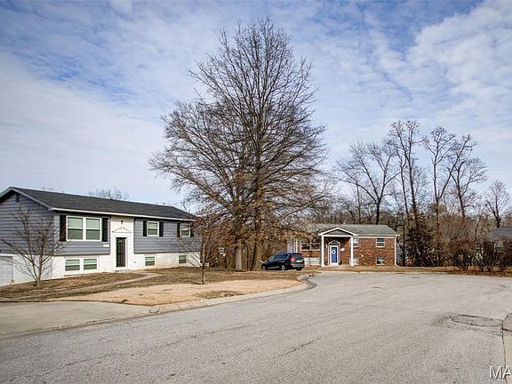 3rd image of 5916 Dogwood Ln