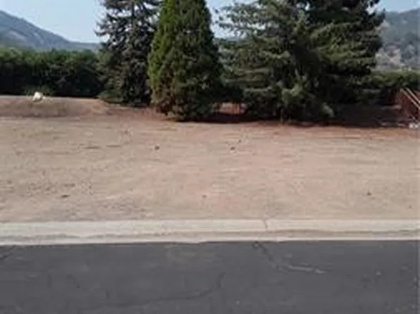 8396 Paradise Valley Blvd #8, Lucerne, CA 95458