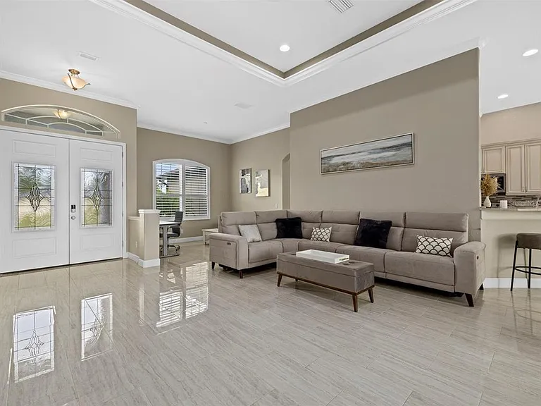 340 McCabe St — Photo 4