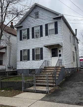 2nd image of 614 S Park St