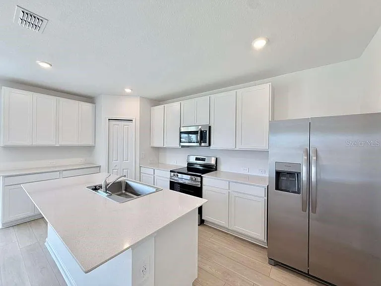6472 Domizio Dr — Photo 9