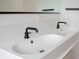 3132 SW Marigold St APT 6, Portland, OR 97219