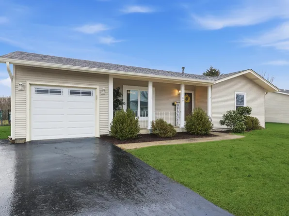 1106 Lovell Ct, Elk Grove Village, IL 60007