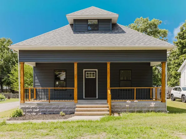 1504 Grand Ave, Johnston City, IL 62951