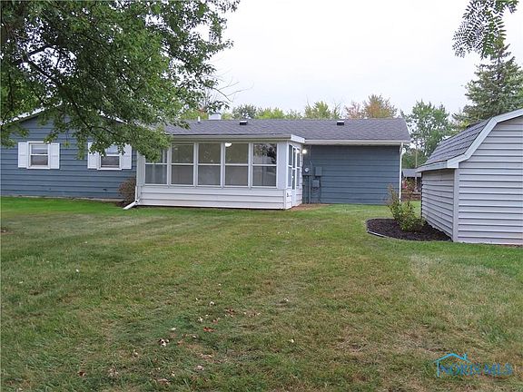 5th image of 1025 Bavarian Ln