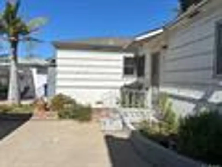 4518-4522 52nd St — Photo 2