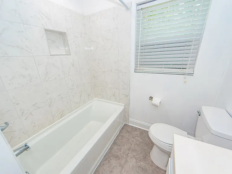 6933 Raymond Ave — Photo 18