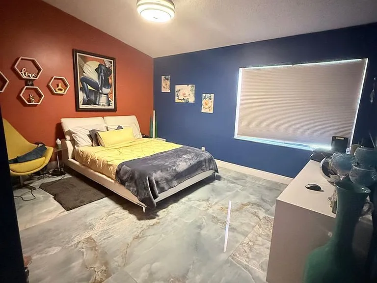 11 Capitol Ct #11 — Photo 9