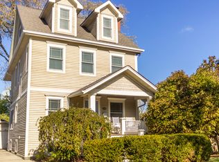 409 E Maple Ave, La Grange, IL 60525
