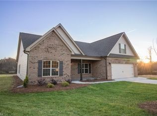 194 Phoenix Court, Lexington, NC 27295