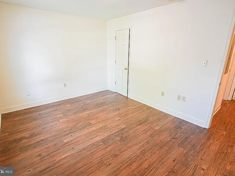 800 Travers St #5 — Photo 40