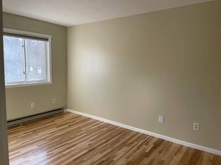 B5 Stonehedge Dr — Photo 25