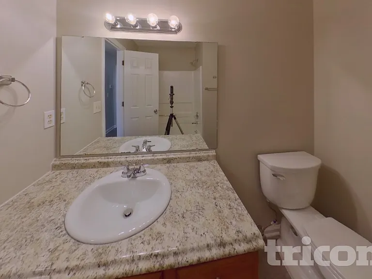 424 Forest Grove Cir — Photo 16