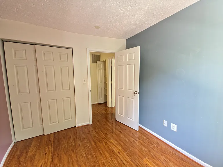 1014 Southern Night Ln — Photo 17