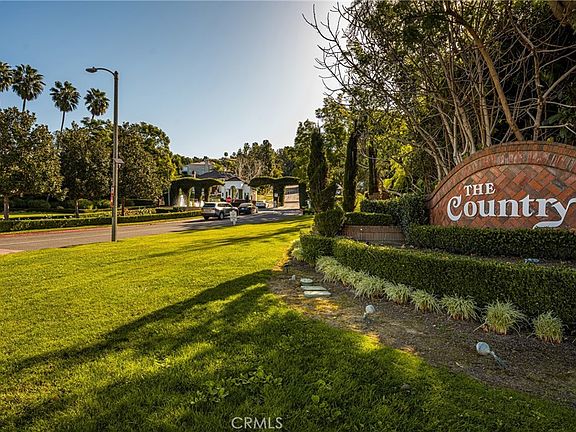 2nd image of 2820 Shadow Canyon Rd