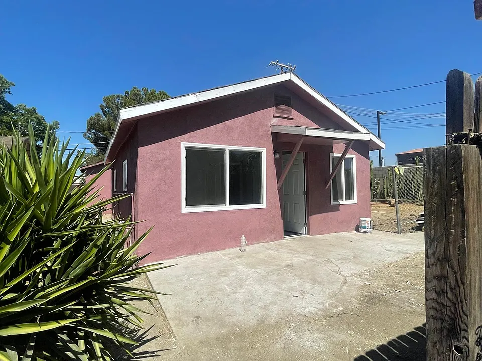 1110 Normandy Dr