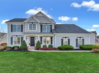 39 Sterling Pl, Lancaster, NY 14086