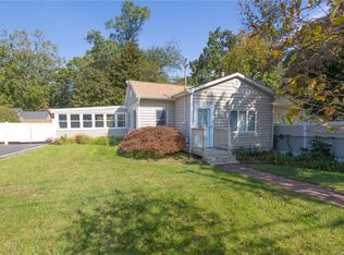 23 Corona Rd, Sound Beach, NY 11789