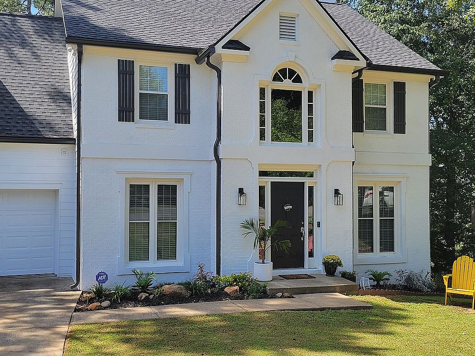 1st image of 638 Radford Cir
