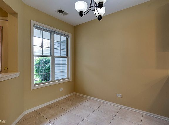 4th image of 209 Chesterfield Ct Unit B