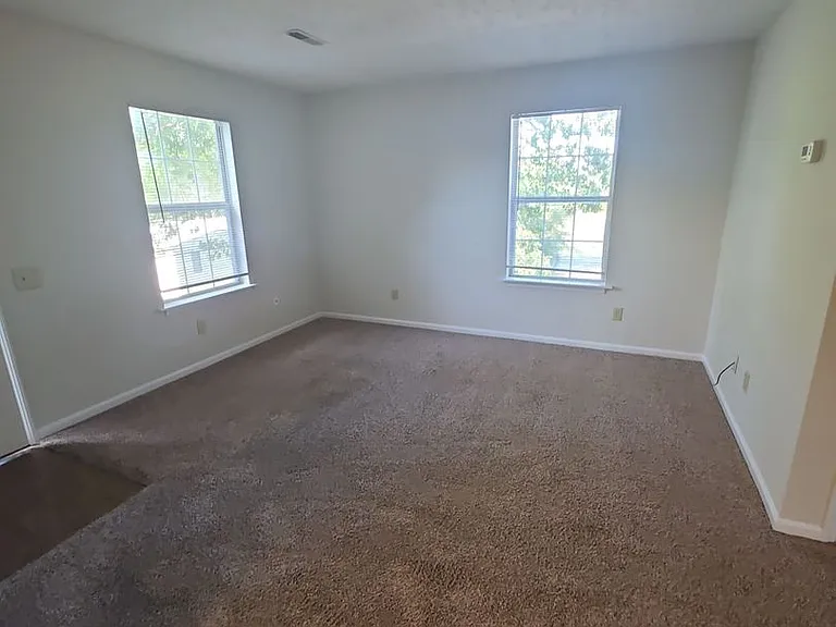 3629 Hilham Rd — Photo 2