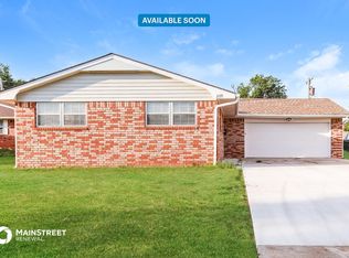 209 Holbrook Dr, El Reno, OK 73036