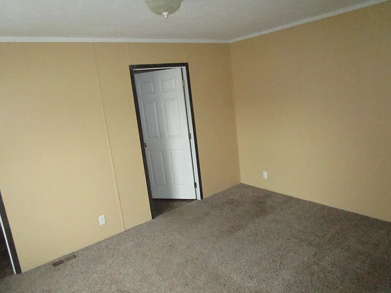 Pavilion Estates — Photo 12