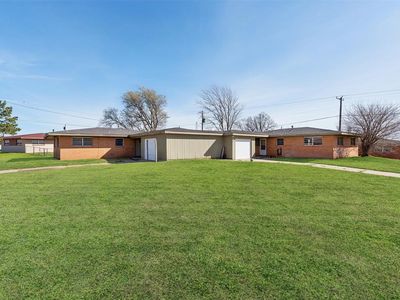 400 Cherokee Trl, Foss, OK, 73647