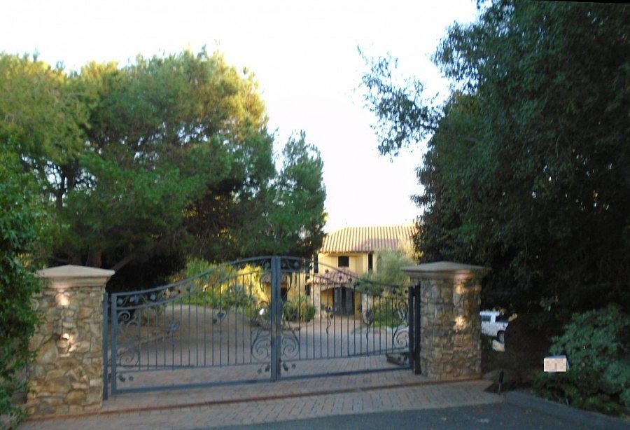 2nd image of 3093 Rancho Del Sol
