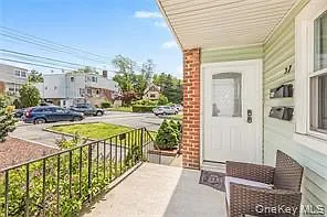Studio, $4,200 — Photo 2