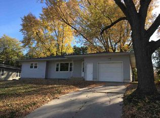 645 Jane St, Waterloo, IA 50701