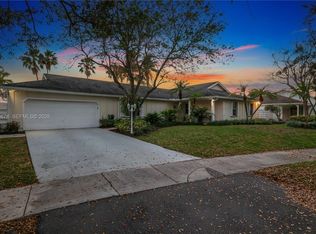 Country Walk Sec 3, Miami, FL 33196