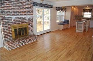 3rd image of 9340 Walmer St