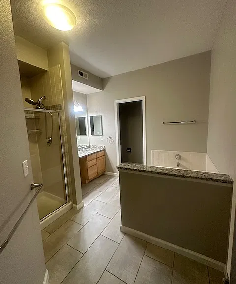 6001 S Yosemite St #F102 — Photo 6